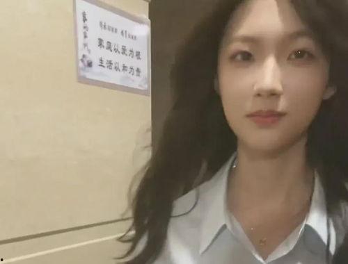 国产综合妇女自拍视频,揭秘私密生活瞬间